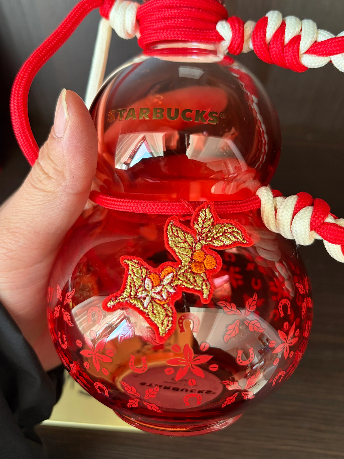 Starbucks 2026 China New Year of Horse calabash glass straw cup details