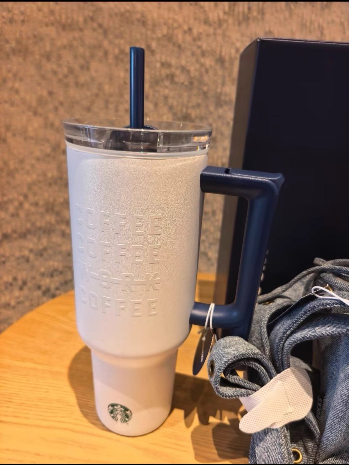 Starbucks China 2026 Denim Double Drinking Spout Cup 40oz display