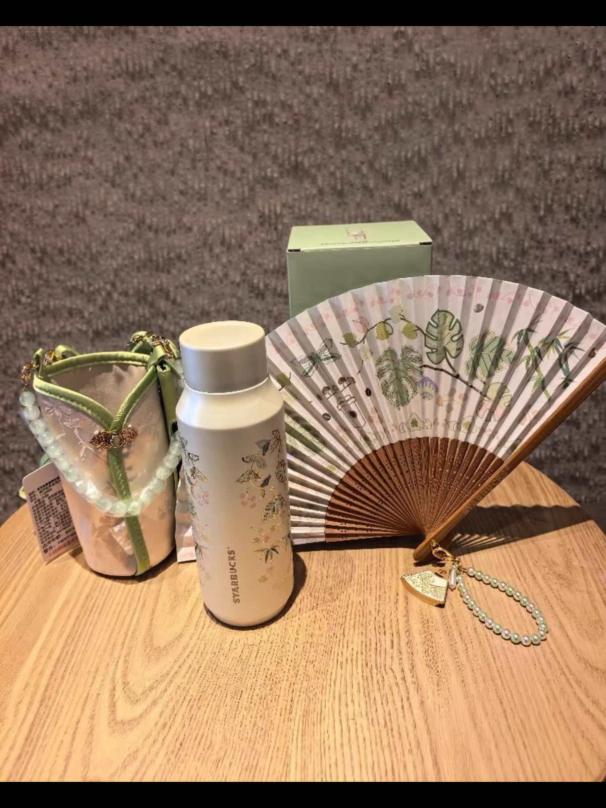 Starbucks China 2026 Spring Blessings 420ml SS Thermos with Folding Fan unboxing
