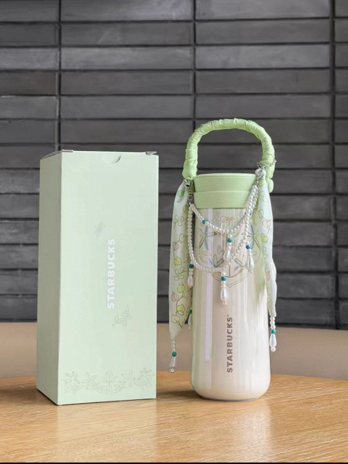 Starbucks China 2026 Spring Blessings 430ml SS Cup With Green Ribbon Handle
