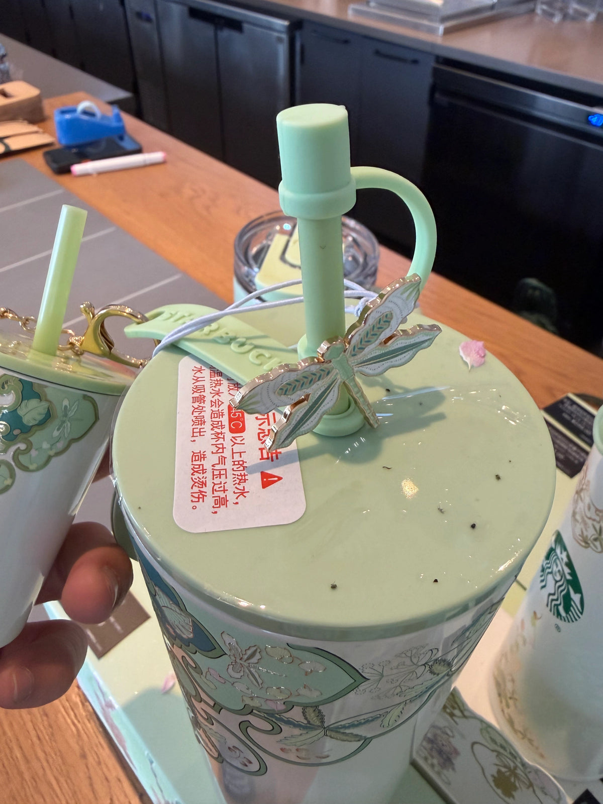 Starbucks China Spring Blessings 820ml SS Straw Cup lid view