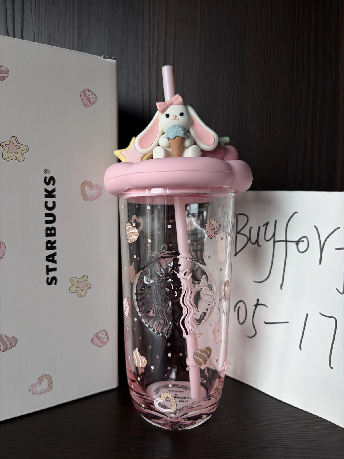 Starbucks China Summer 2026 Dessert Party Bunny Straw Lid Glass 500ml FRONT VIEW
