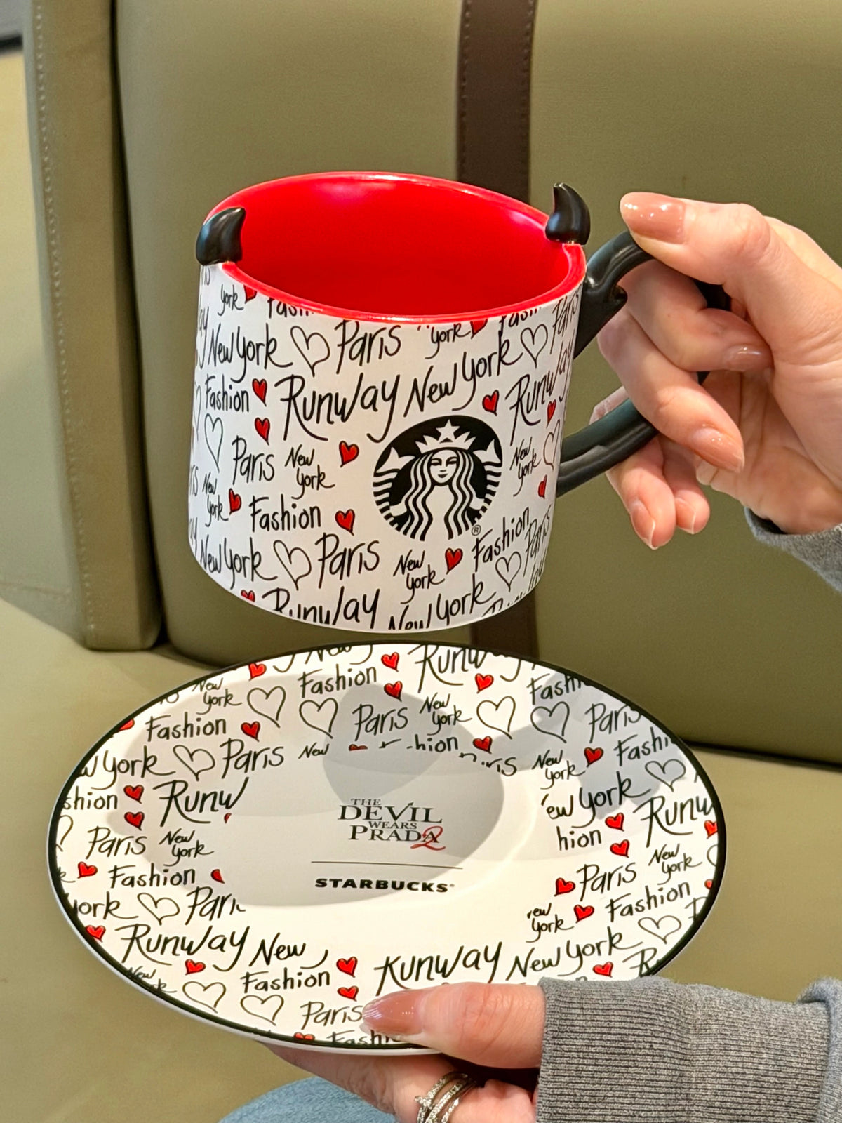 Starbucks The Devil Wears Prada 390ml Black Ceramic Mug Saucer Set